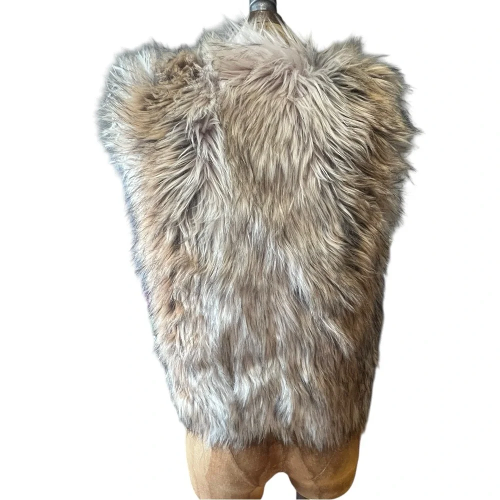 BB Dakota Mixed Fur Vest NWOT XS - Picture 7 of 9
